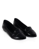 Sapatilha Feminina Bico Fino em Couro Matte Preto